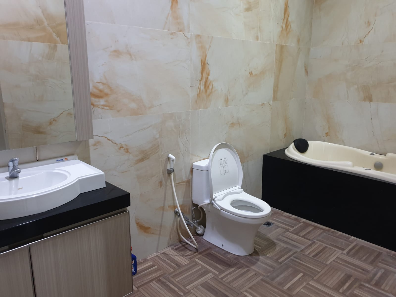 Rumah DiJual di Taman Dago Lippo Cikarang